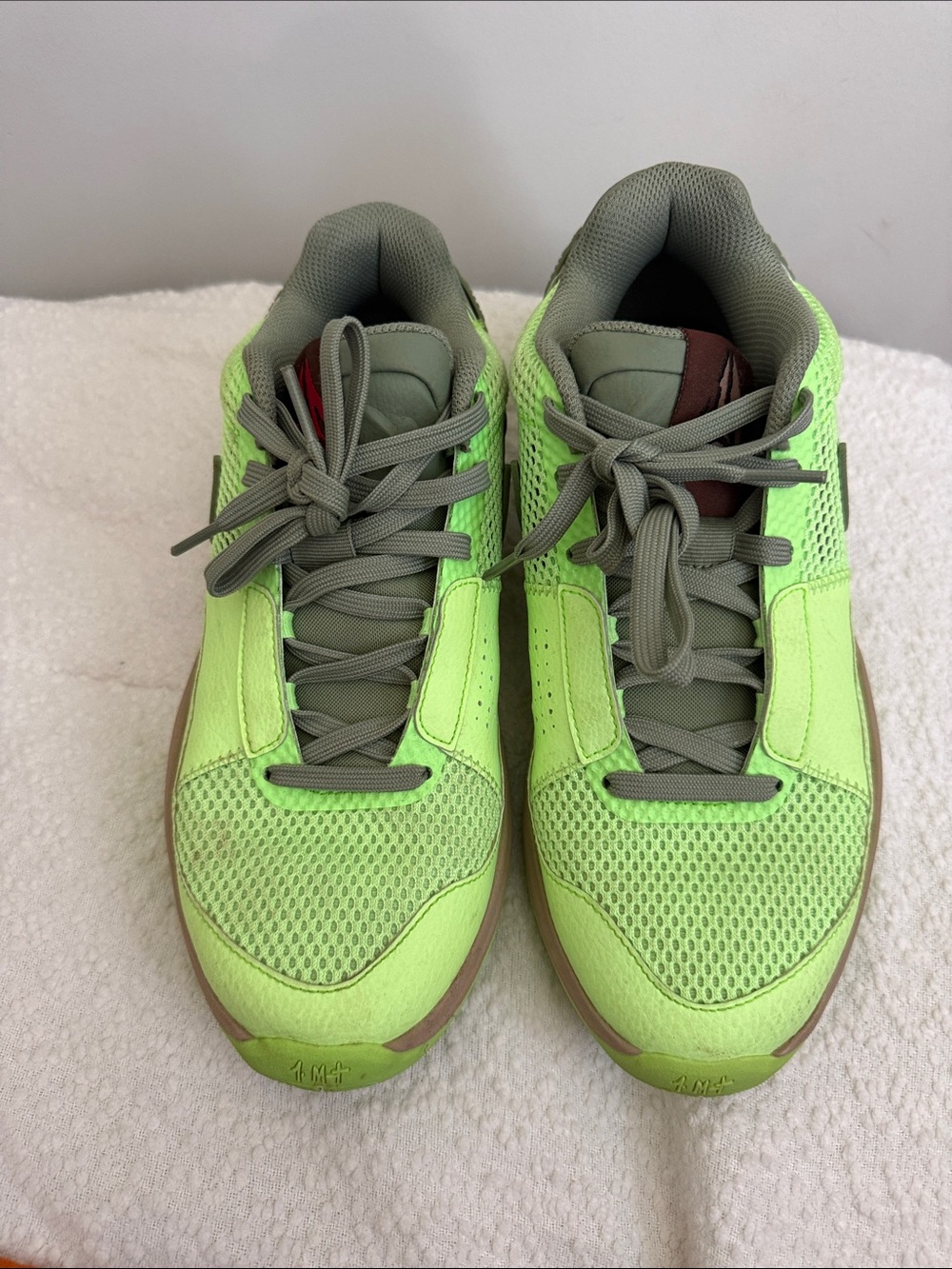 Nike Men’s Neon Green and Olive Lace-Up Sneakers